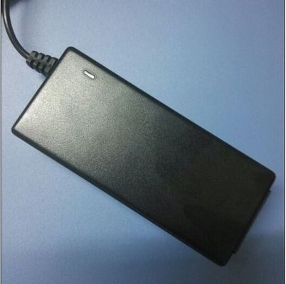 19V 3.4A Pulpit Zasilacz IEC320 / C14 Laptop Adapter do komputera PC