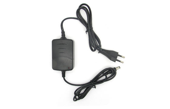 Destkop Switching Power Adapter 12V 2A Dla telewizorów LCD, FCC Part 15 Class B