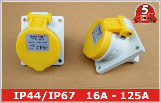 Kątowy panel switch przemysłowy Gniazdo zasilania 110V 16A IP44 3 pin dla morskich